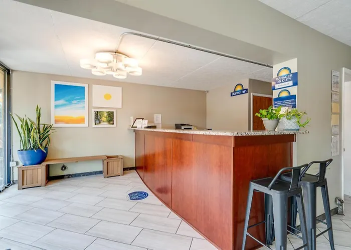 Days Inn By Wyndham Nashville Saint Thomas West Hospital