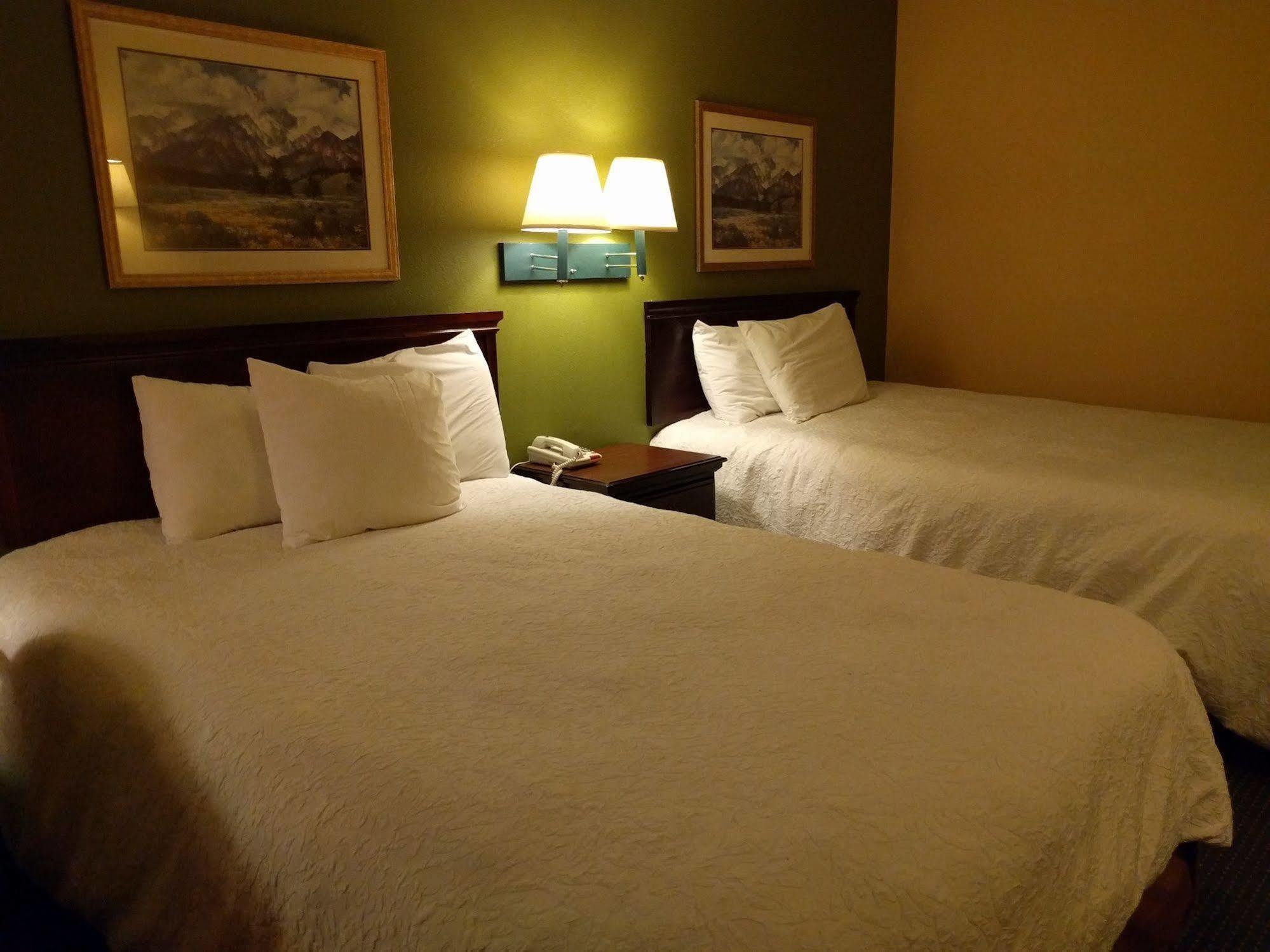 Days By Wyndham Saint Thomas West Hospital 2*